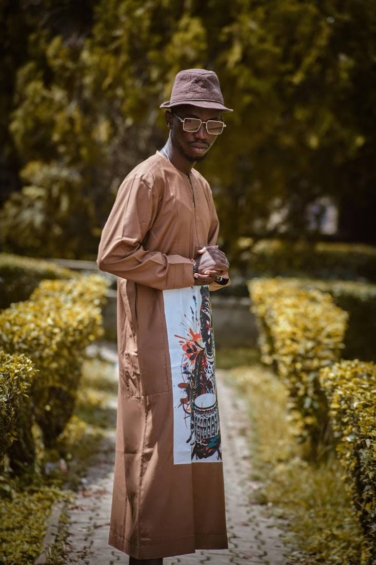 Graphic kaftan, side